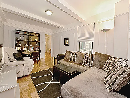 Sold by Cooper & Cooper Real Estate | media 26