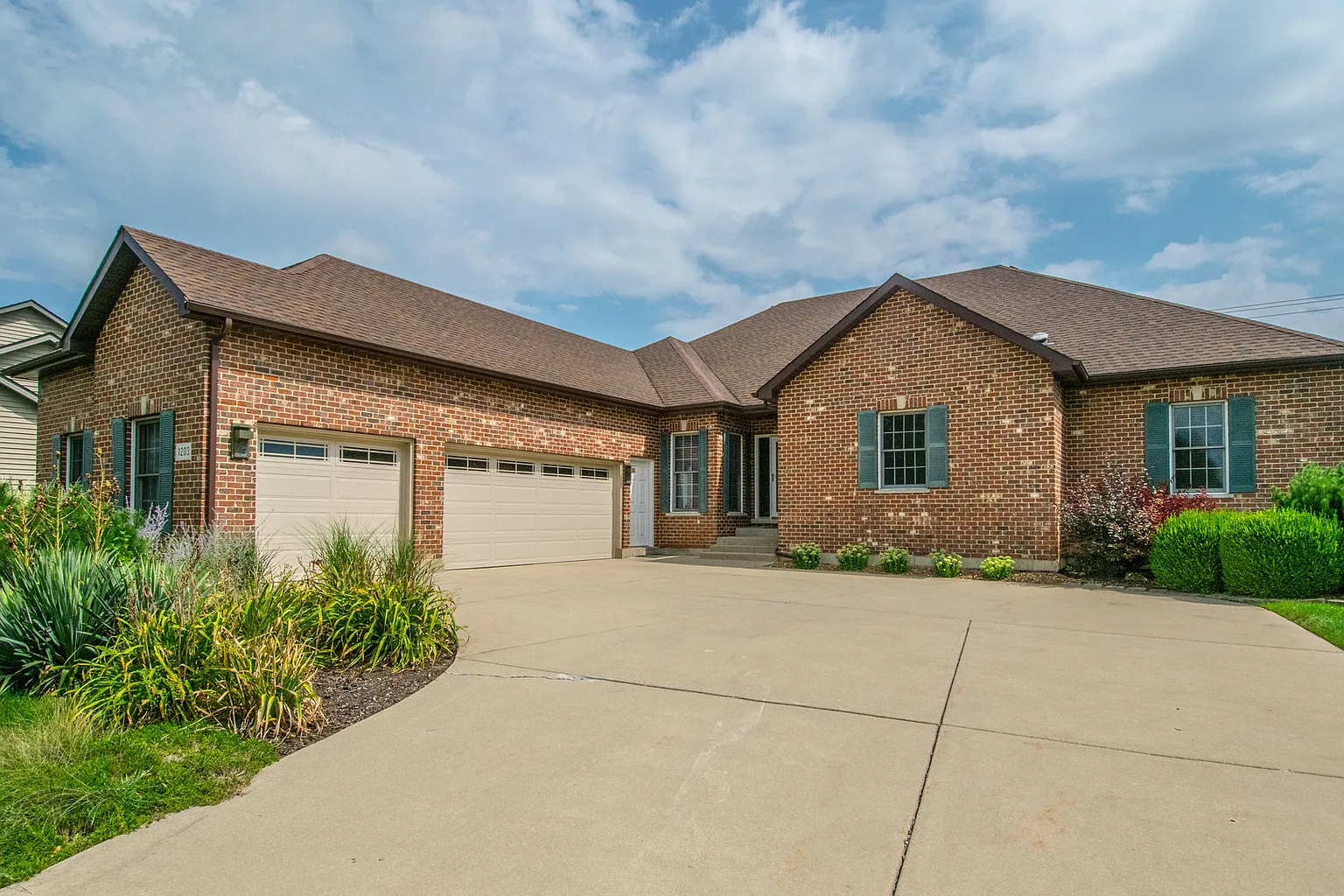 1203 Wales Ct photo 1