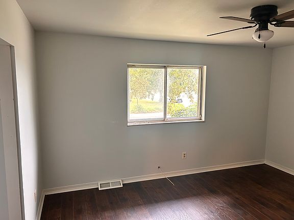 3rd image of 900 Windsor Harbor Rd #902
