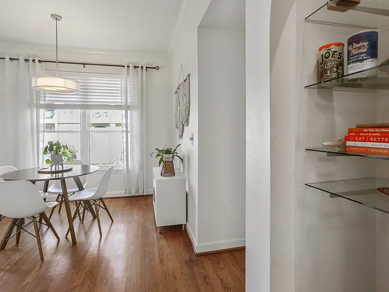 3777 Peachtree Rd #321 — Photo 8