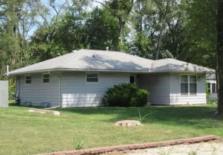 2nd image of 1517 E Valley Shore Dr