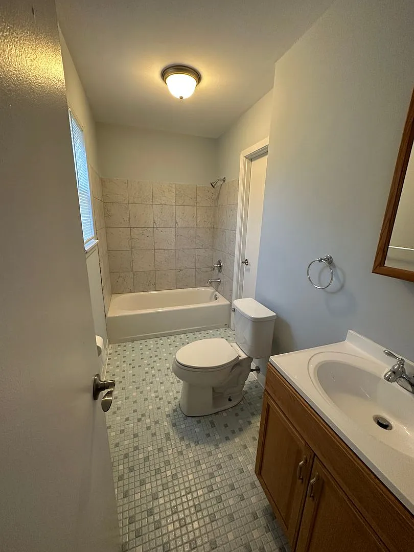 318 Wallington Road — Photo 4