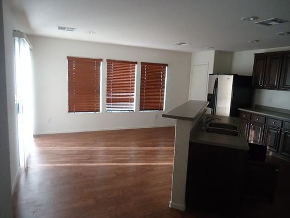 2nd image of 5784 Park City Ave