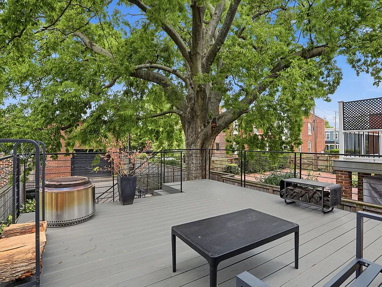 2608 E Broad St #2 — Photo 33