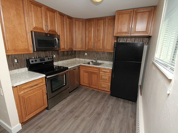 2nd image of 136 Lincoln St APT 12