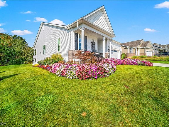 5th image of 909 Penny Ln