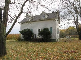 18780 N Mead Rd, Saegertown, PA 16433