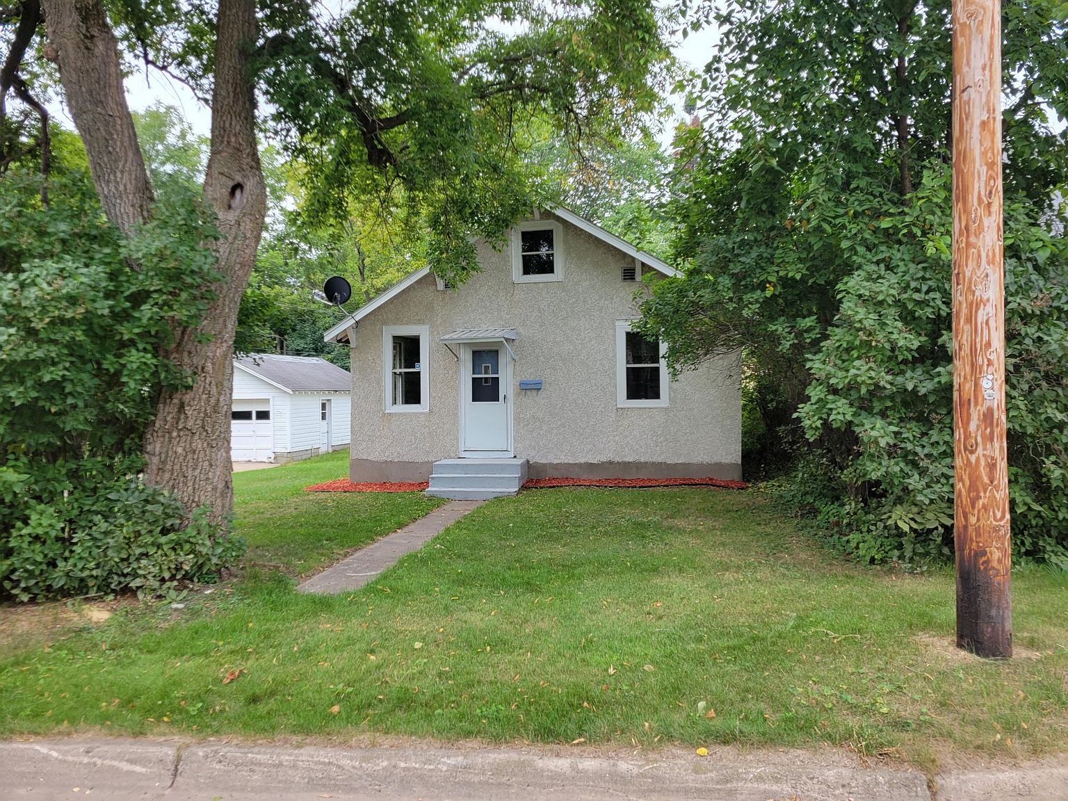 302 SE 15th St, Brainerd, MN 56401 Zillow