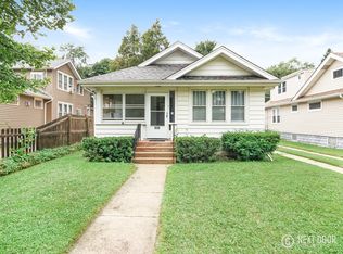 930 W Grove Ave, Waukegan, IL 60085