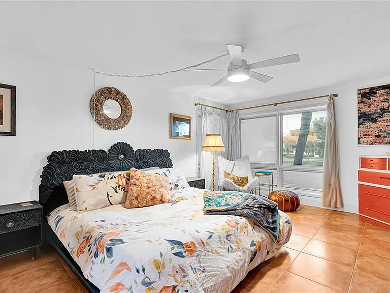 910 Pinellas Bayway S #107 — Photo 11