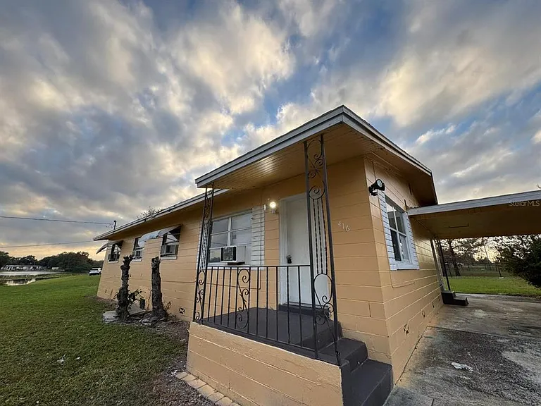 416 Sun Ct — Photo 13