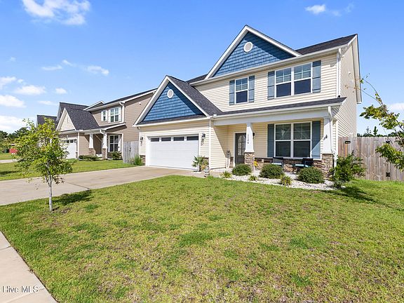3rd image of 1104 Terraces Lane