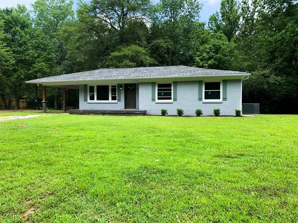 164 Longview Dr, Camden, TN 38320