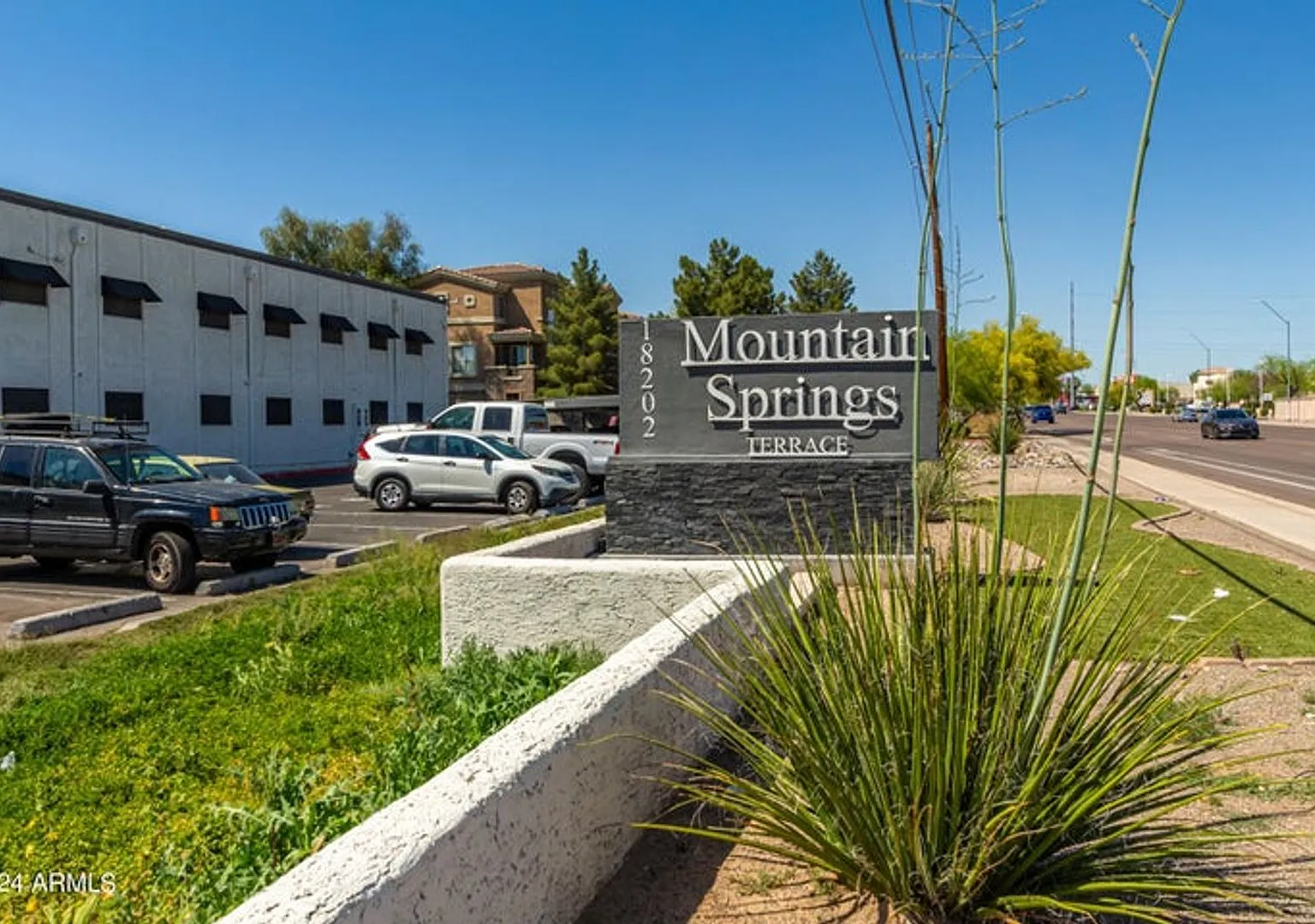 2 Bedroom - Mountain Spring Terrace Condo — Photo 2