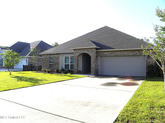 2nd image of 10667 Chapelwood Dr