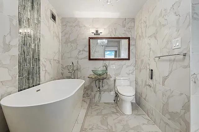 601 E 32nd St #1111 — Photo 14