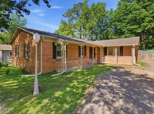 484 White Ave, Henderson, TN 38340