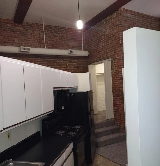 Marlboro Classic Apt & Redwood Square — Photo 110