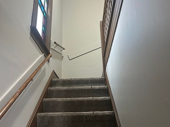 5th image of 15 Malden St