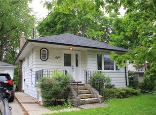 8 Maple Ave S, Mississauga, ON L5H 2R6