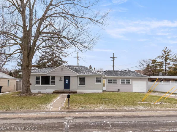 18943 Lathers St, Livonia, MI 48152