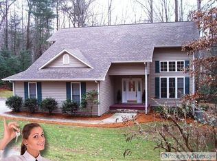 254 Holly Tree Dr, Wilkesboro, NC 28697