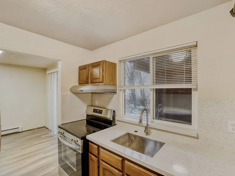 1705 Lake Stevens — Photo 7