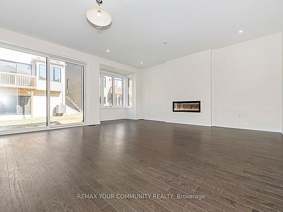 5th image of 83 Bearberry Rd