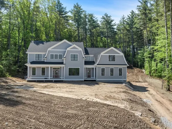 8 Lincoln St, Hopkinton, MA 01748