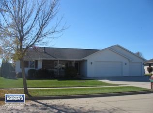 3348 Kimberly Cir, Manitowoc, WI 54220