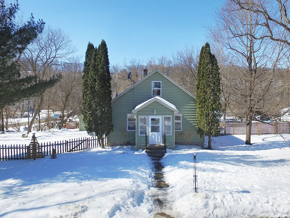 1st image of 685 River St