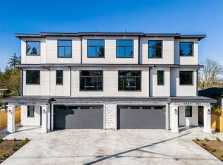 14259 Park Dr #1, Surrey, BC V3R5N3