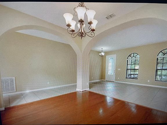 2nd image of 20206 Heritage Point Dr