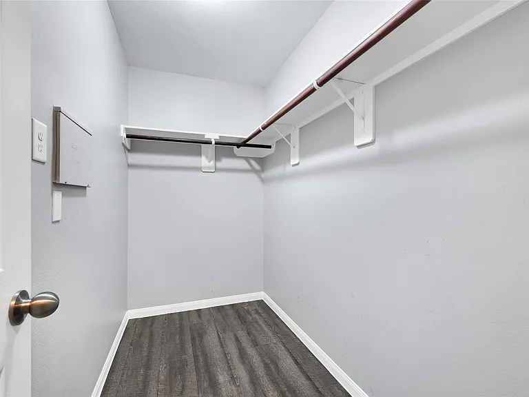 13218 Ambrosa Dr — Photo 23