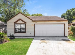 6112 Les Harrison Dr, San Antonio, TX 78250