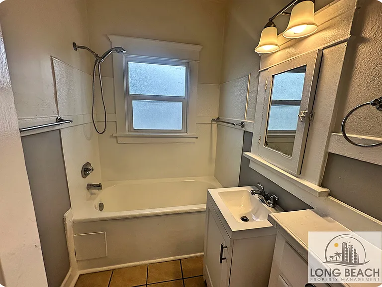 242 Gaviota Ave — Photo 3