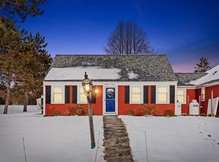 77 Starboard Dr #77, Cape Elizabeth, ME 04107