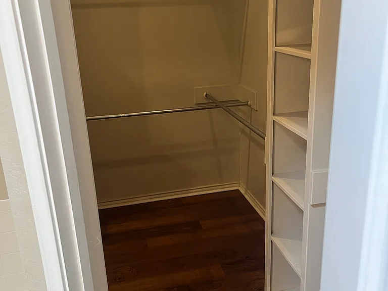 410 Justice Ave — Photo 19