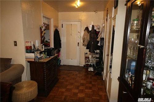 4th image of 139-05 85 Drive