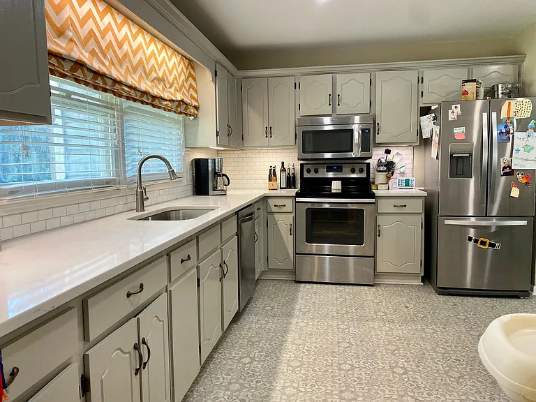 3890 Overton Manor Ln — Photo 3