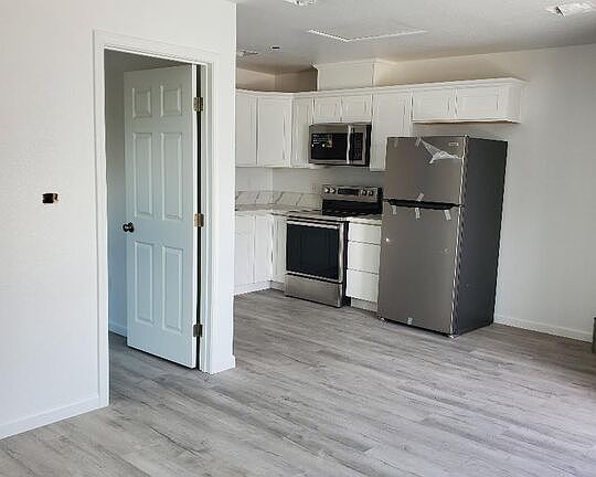 4th image of 812 D Navarro Ave