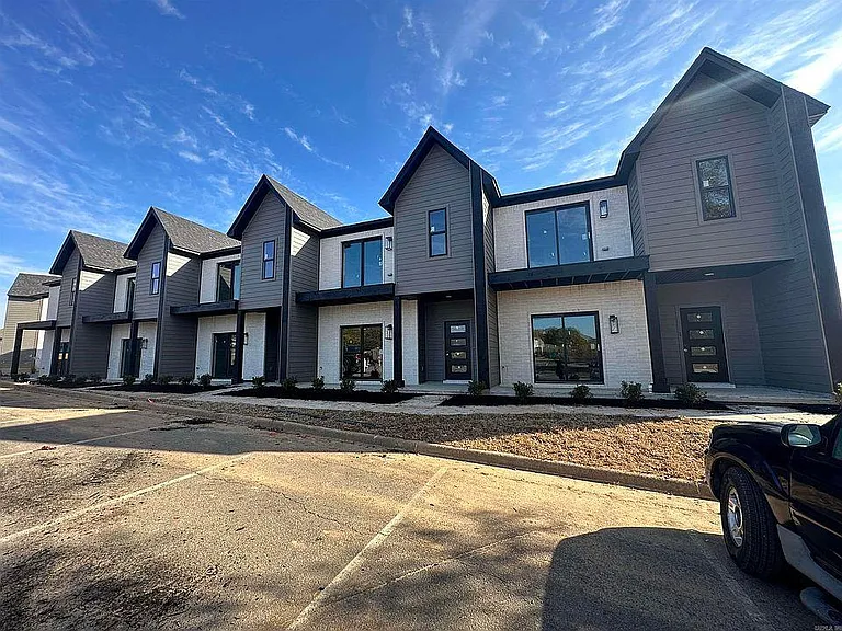 225 Country Club Pkwy #52 — Photo 2