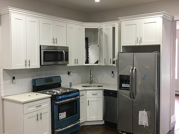 2nd image of 402 Van Siclen Ave