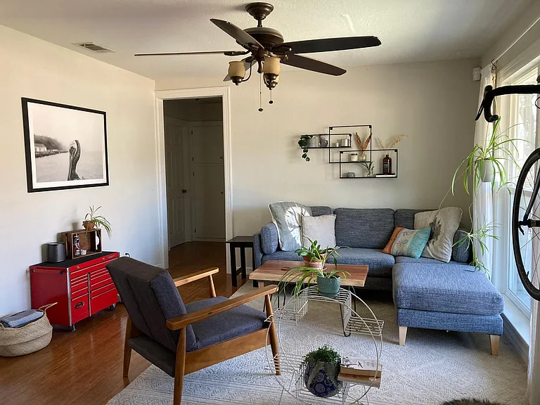 2519 Wilson St — Photo 18