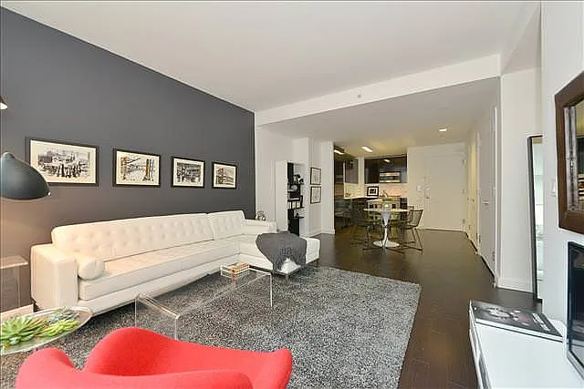 113 Nassau St #22G — Photo 1