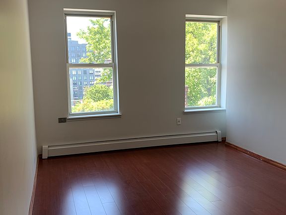 2nd image of 588 5th Ave APT 3