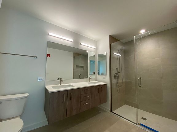 5th image of 1118-1120 W Patterson Ave #102