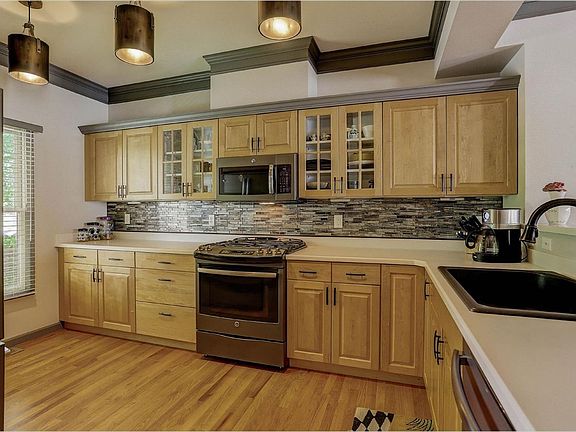 4th image of 5808 E 10th Ave