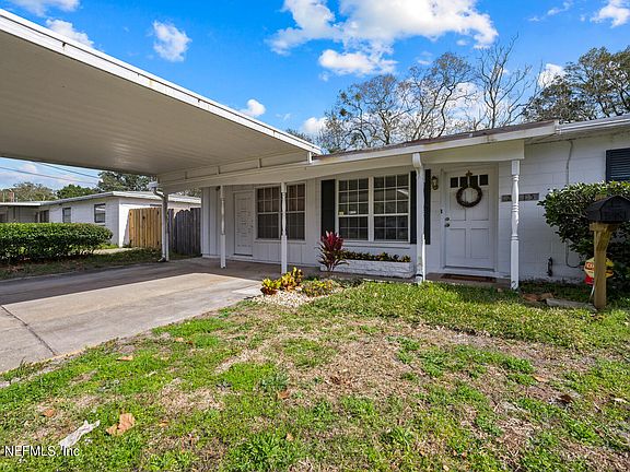 2nd image of 2615 WEDGEFIELD Boulevard