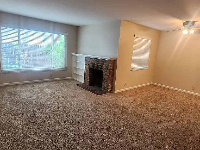 1117 Lancaster Way — Photo 5
